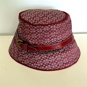 Coach women’s signature bucket hat Y2K size PS